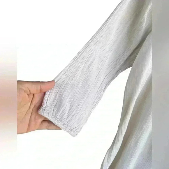 Old Navy women’s embroidered long sleeve swimwear coverup sz S gently used - Picture 3 of 5